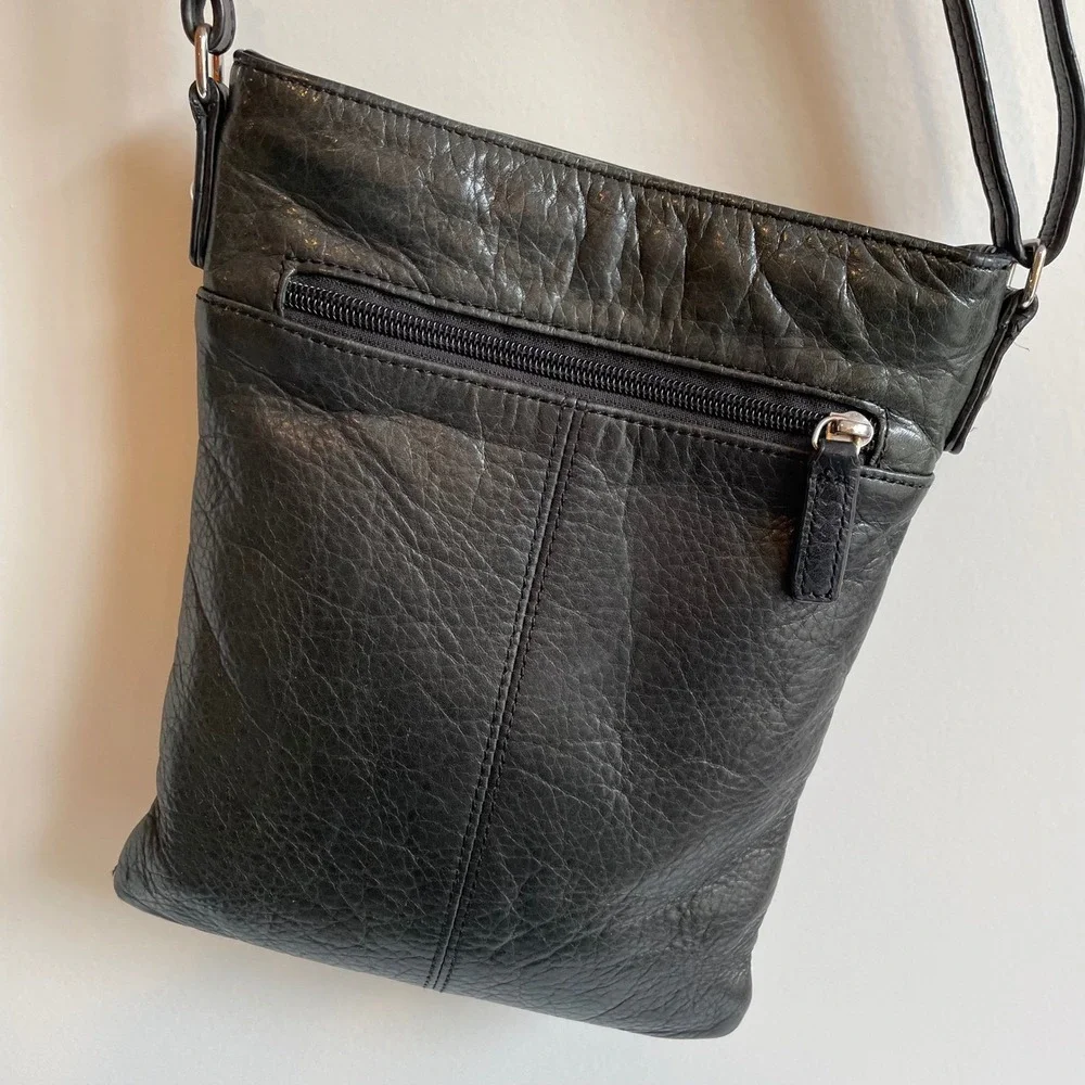 Margot New York Radley Leather Crossbody Bag Black‎ Minimalist Shoulder Purse